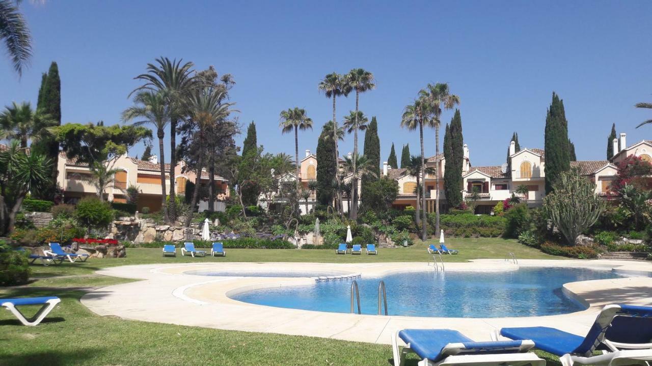 El Velerín Estepona Exterior foto