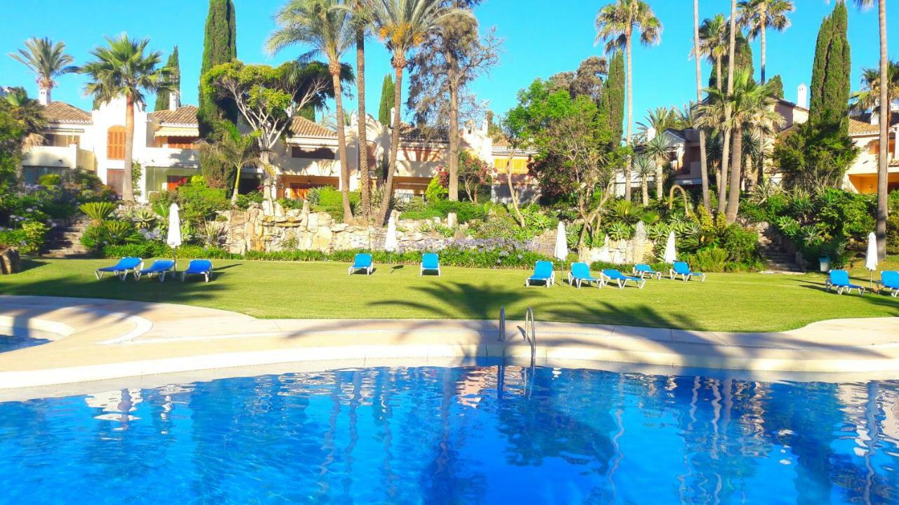 El Velerín Estepona Exterior foto